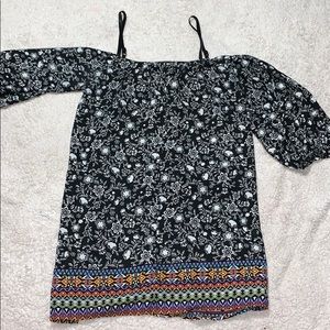 Dress off the shoulder